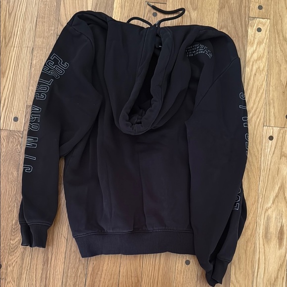 H&M Men's Small Black Graphic Hoodie - Picture 3 of 4